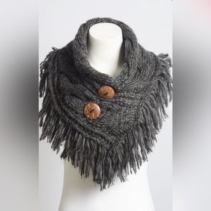Boho Boutique Heathered Shoulder Warmer Buttons Knit Pullover Scarf Charcoal New